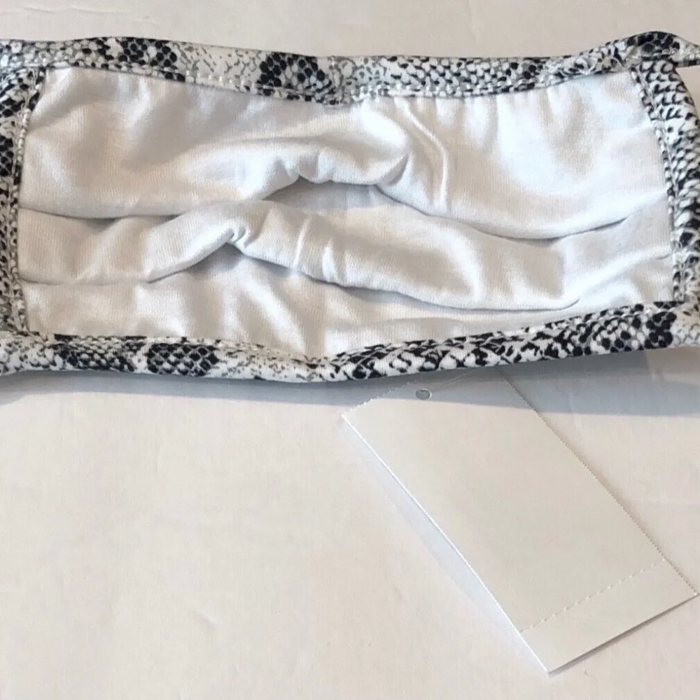 3 For $15 FORE COLLECTION Off White/Grey Snake Print Pleated Face Mask